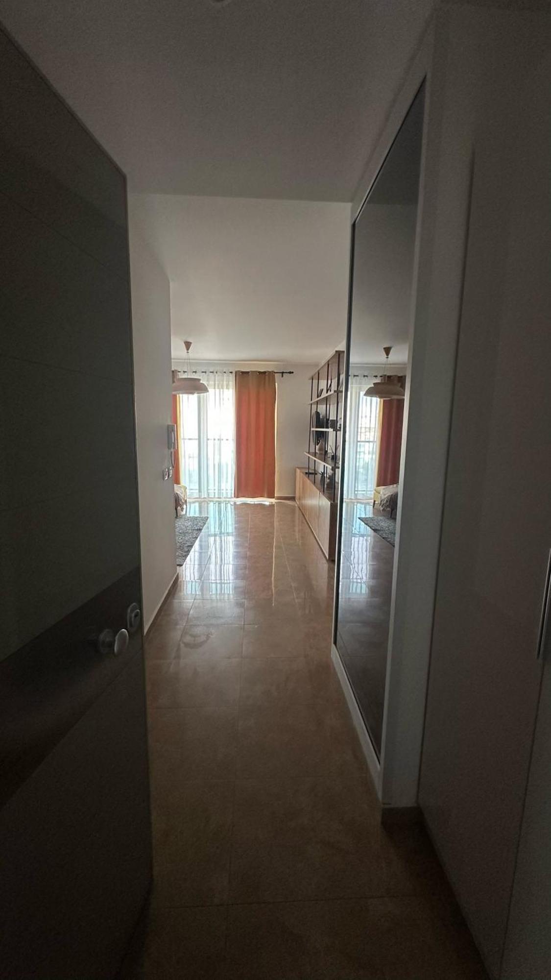 Ambasador 3 Apartment