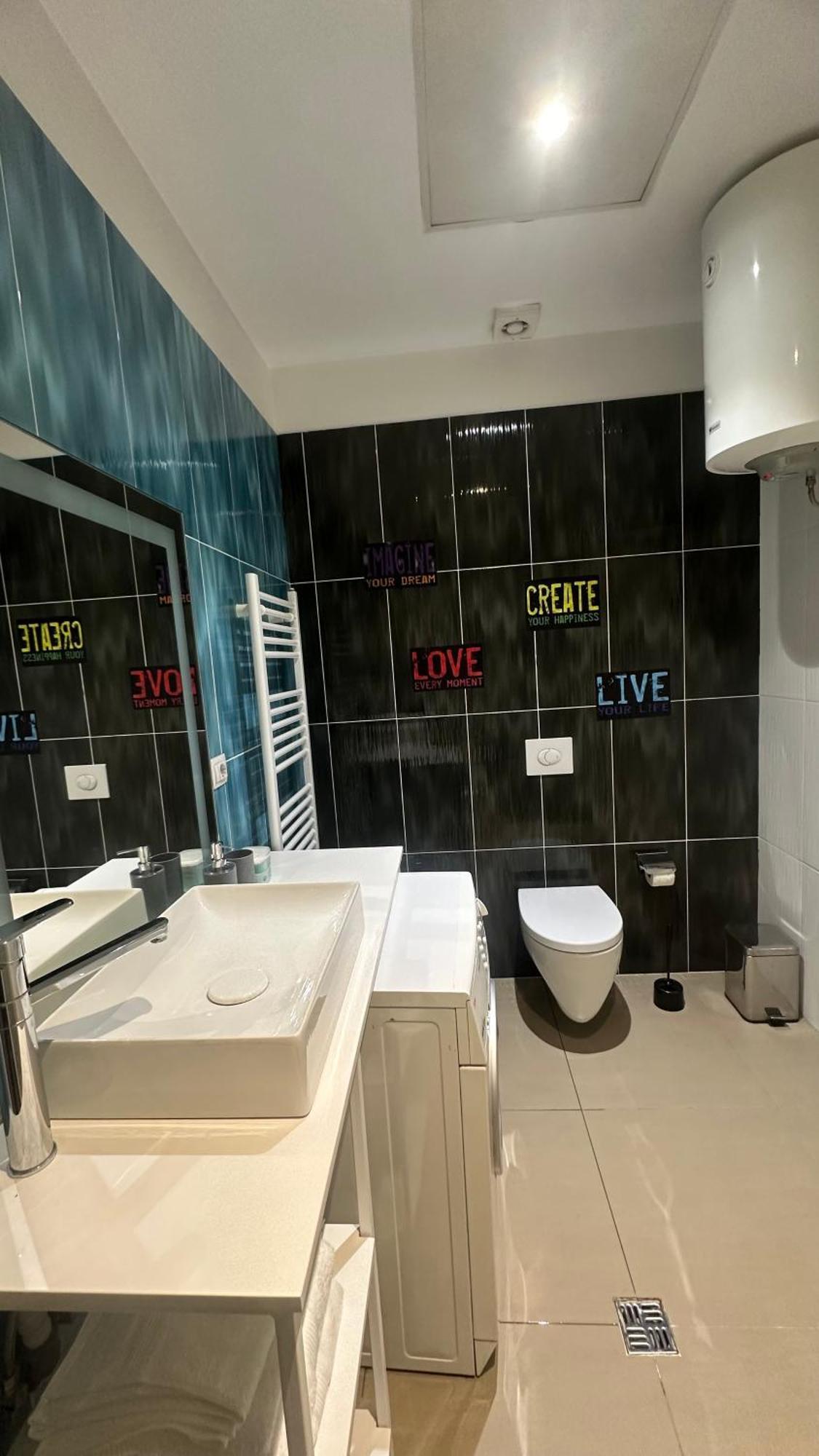 Ambasador 3 Apartment *